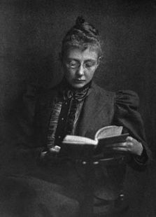 Agnes_Repplier_Reading
